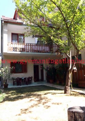 Eladó családi ház Szekszárd jó környékén 3200435