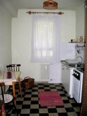 Eladó tégla építésű lakás, Pécs-Egyetemi városrészben