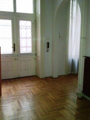 Kiadó 5 szobás lakás a belvárosban