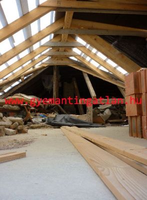 Eladó ingatlan Szekszárd jó környékén félkész ház 3200416 