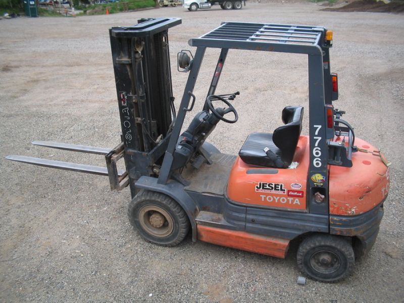 Targoncavezetői OKJ képzés kis-és nagyvállalatok részére