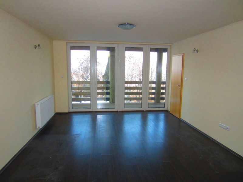 Istenhegyi út kiadó lakás