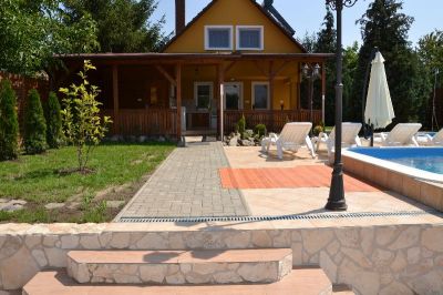 Utószezoni kedvezményekkel kiadó nyaralók