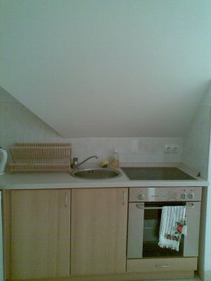 Eladó 1 szobás újszerű lakás a Kodály köröndnél