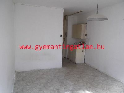 Eladó lakás Szekszárd 