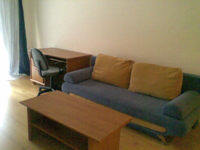 Eladó 2 szobás újszerű lakás az Operánál