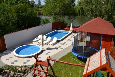 Utószezoni kedvezményekkel kiadó nyaralók